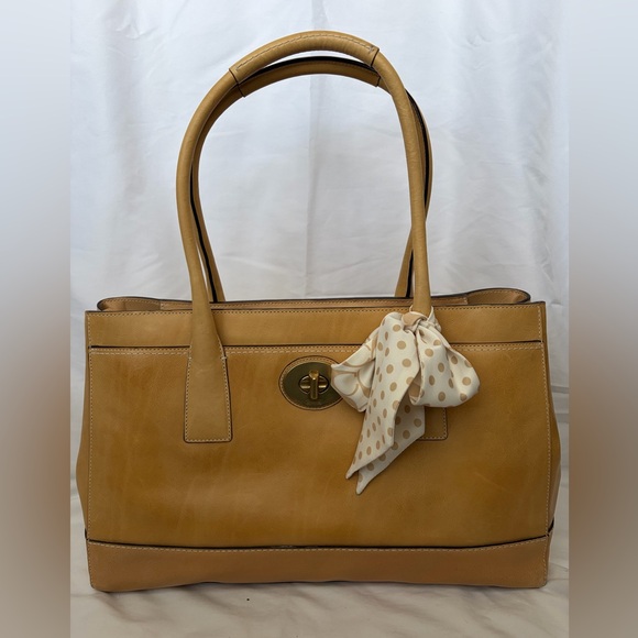 Vintage Coach Hamptons Large/Medium Madeline Tote Camel Leather